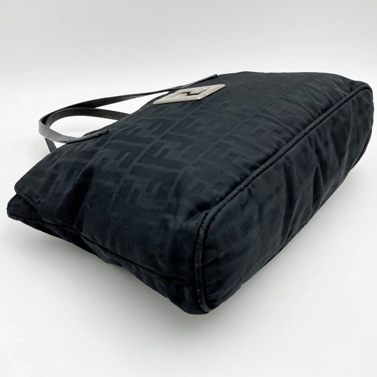 Pre-Owned FENDI Zucca pattern tote bag handbag Ebony nylon canvas ladies 15786 (Good)